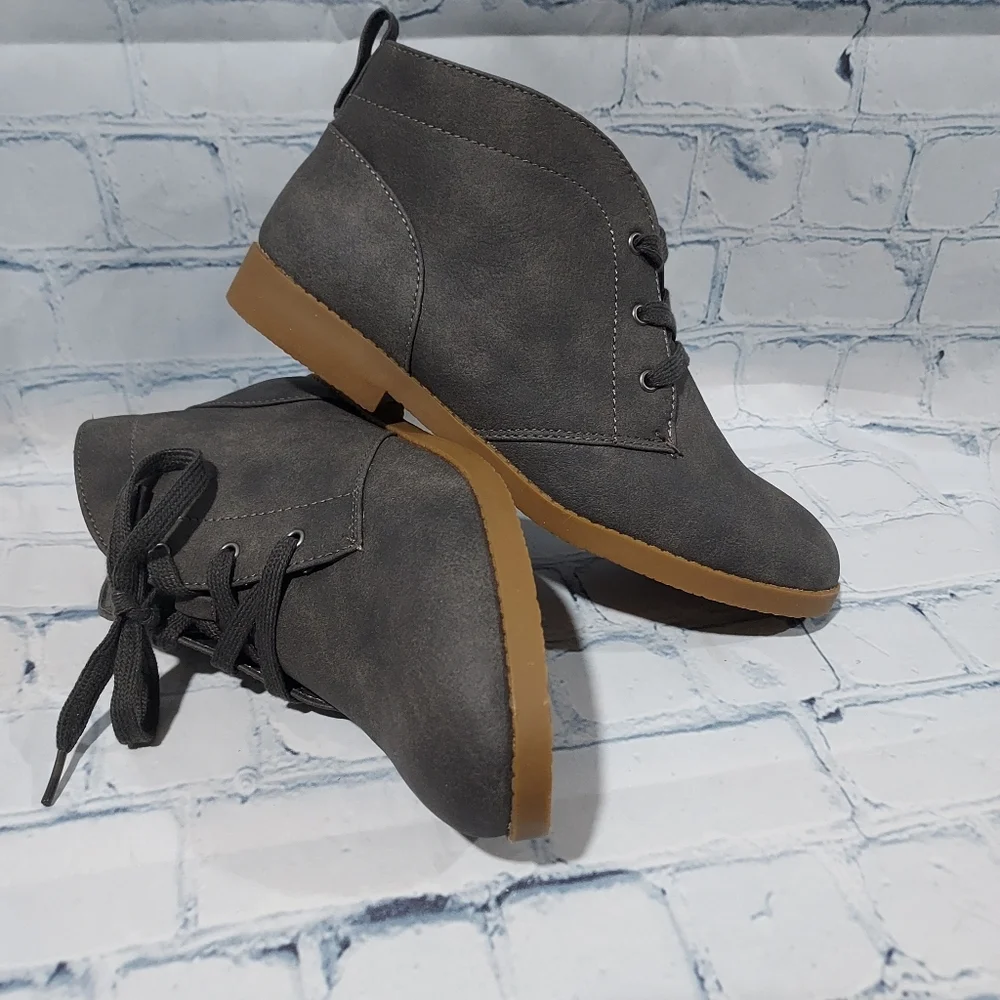 Very G Brown Ankle Boots 7.5 Womens City Minimalist Capsule